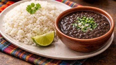 Tico almorzó arroz, frijoles, caldito y el último ingrediente que le echó al platillo nadie lo puede creer