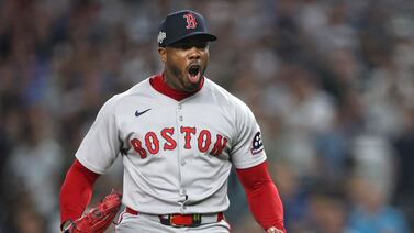 Crochet domina y Boston toma ventaja: Medias Rojas derrotan a los Yankees en el juego 1 del Comodín