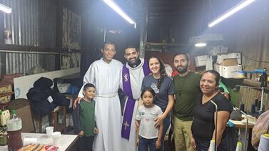 Familia tica a la que el papa Francisco le regaló una casa está devastada por su muerte