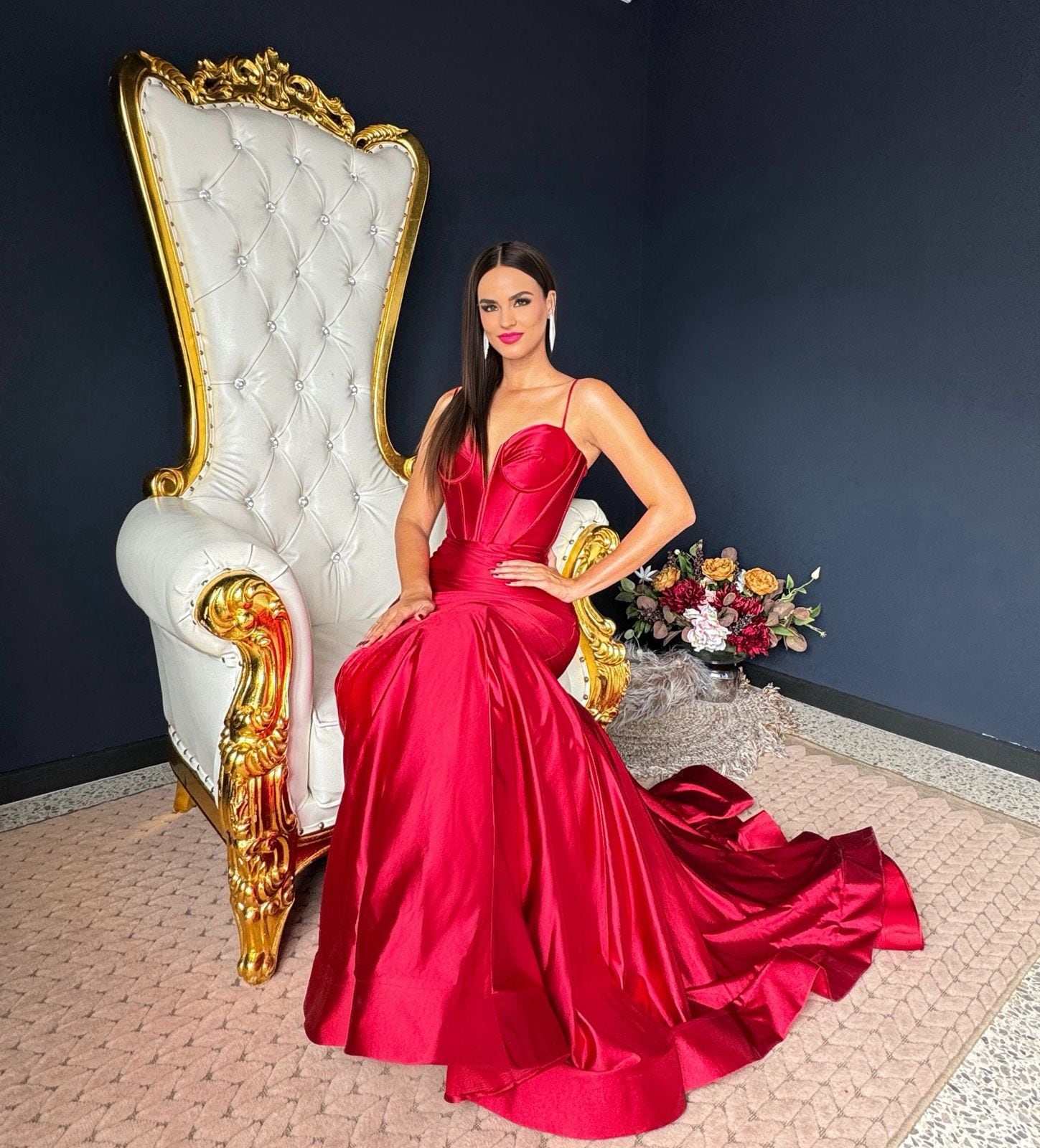 Natalia González, presentadora de Miss Universe Costa Rica 2024 en canal ¡Opa!.