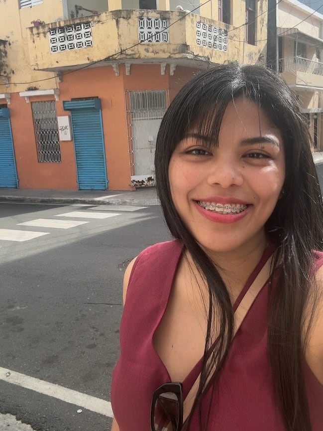 Adri Toval, periodista costarricense, volvió a encender las redes con una nueva publicación de Ángel Muñoz, esposo de Ana Bárbara.