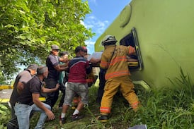 Segunda mujer muere tras vuelco de autobús en Sarapiquí