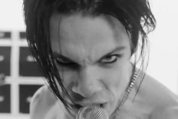 Yungblud se ve obligado a tomar un descanso de las giras por problemas en sus resultados de voz y de sangre, según indicó su médico.