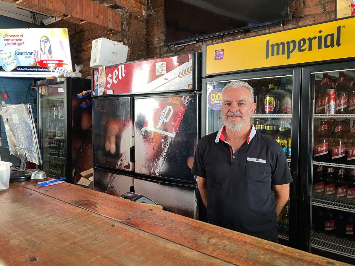 Don Rafael Sánchez es el dueño del legendario Rafa’s Bar, al final de la Calle 21.