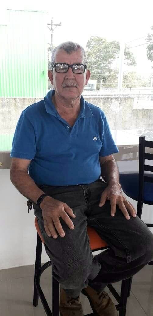 Manuel Vargas, señor que enfrentó con un paraguas a sujetos que asaltaron almacén de Coopelesca en San Carlos. Foto suministrada por Edgar Chinchilla.