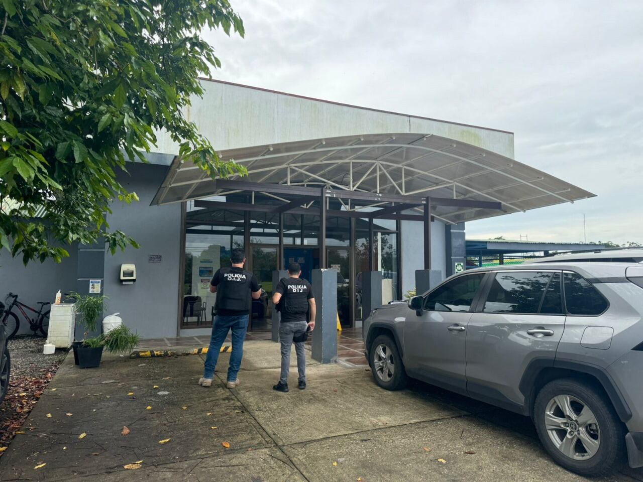 OIJ detuvo a cinco empleados del PANI por adopciones irregulares