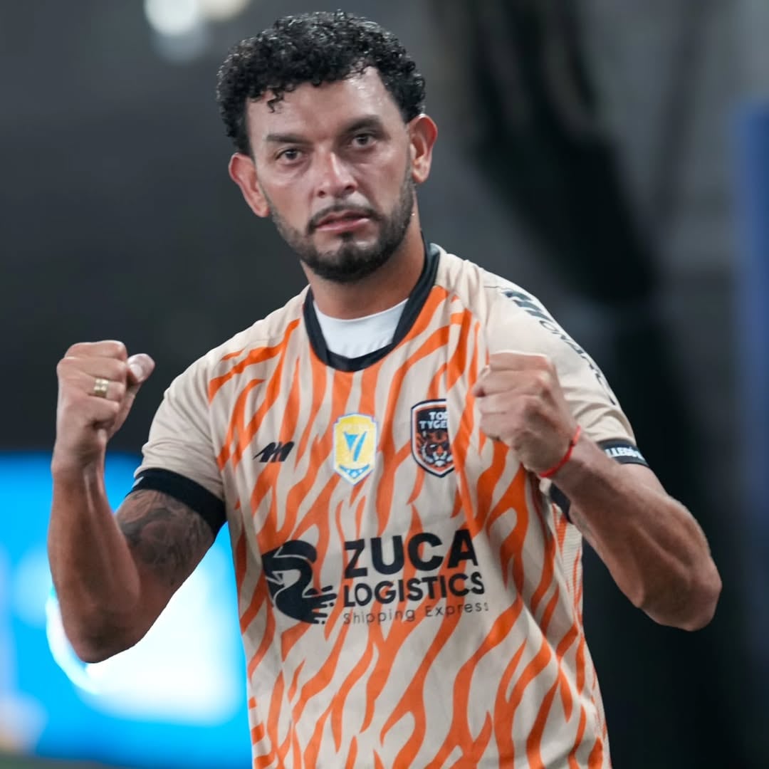 Michael Barrantes sigue jugando, en la Seven Pro League. Instagram Seven Pro League.