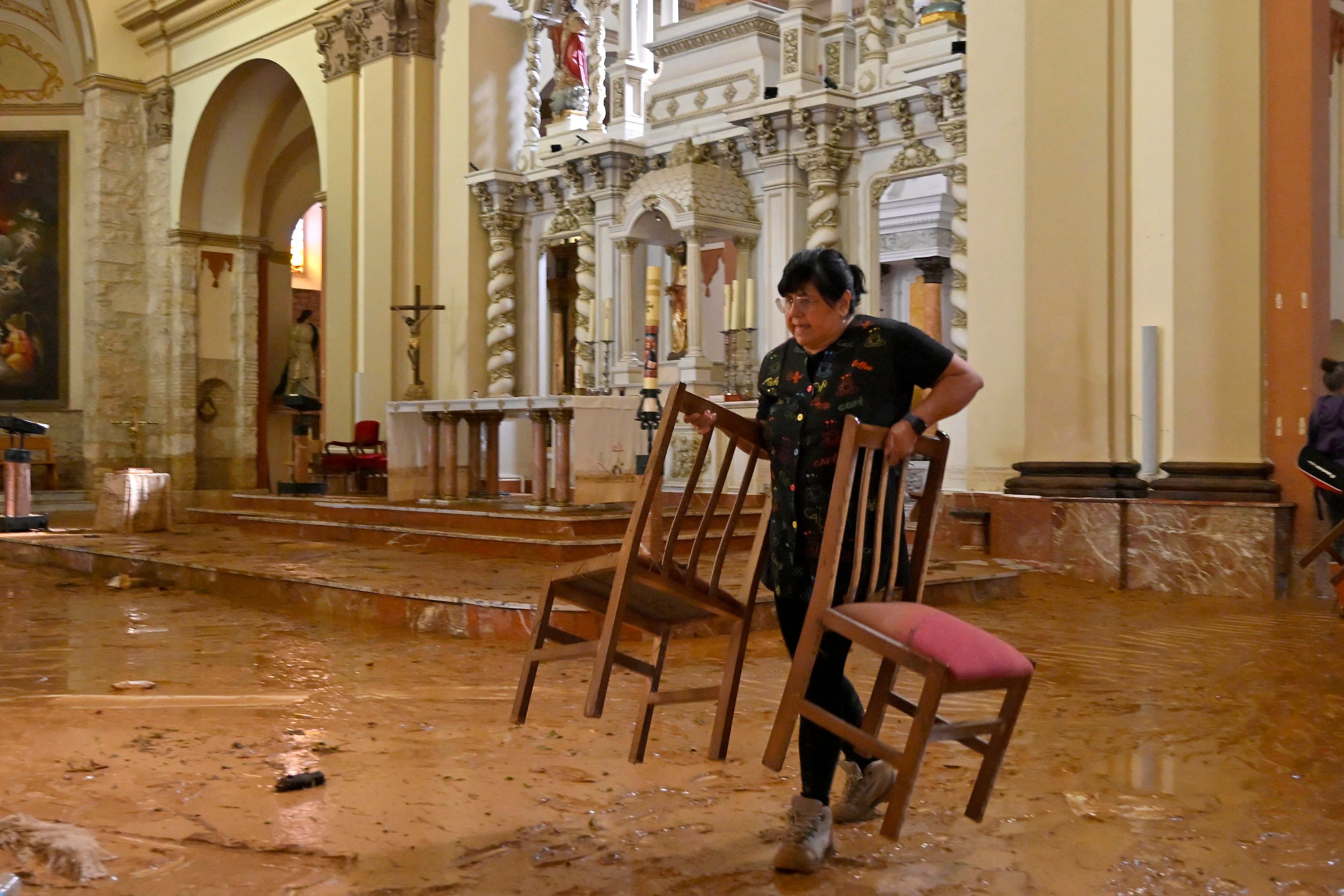 • Lluvias intensas anegaron viviendas e infraestructuras en el área.