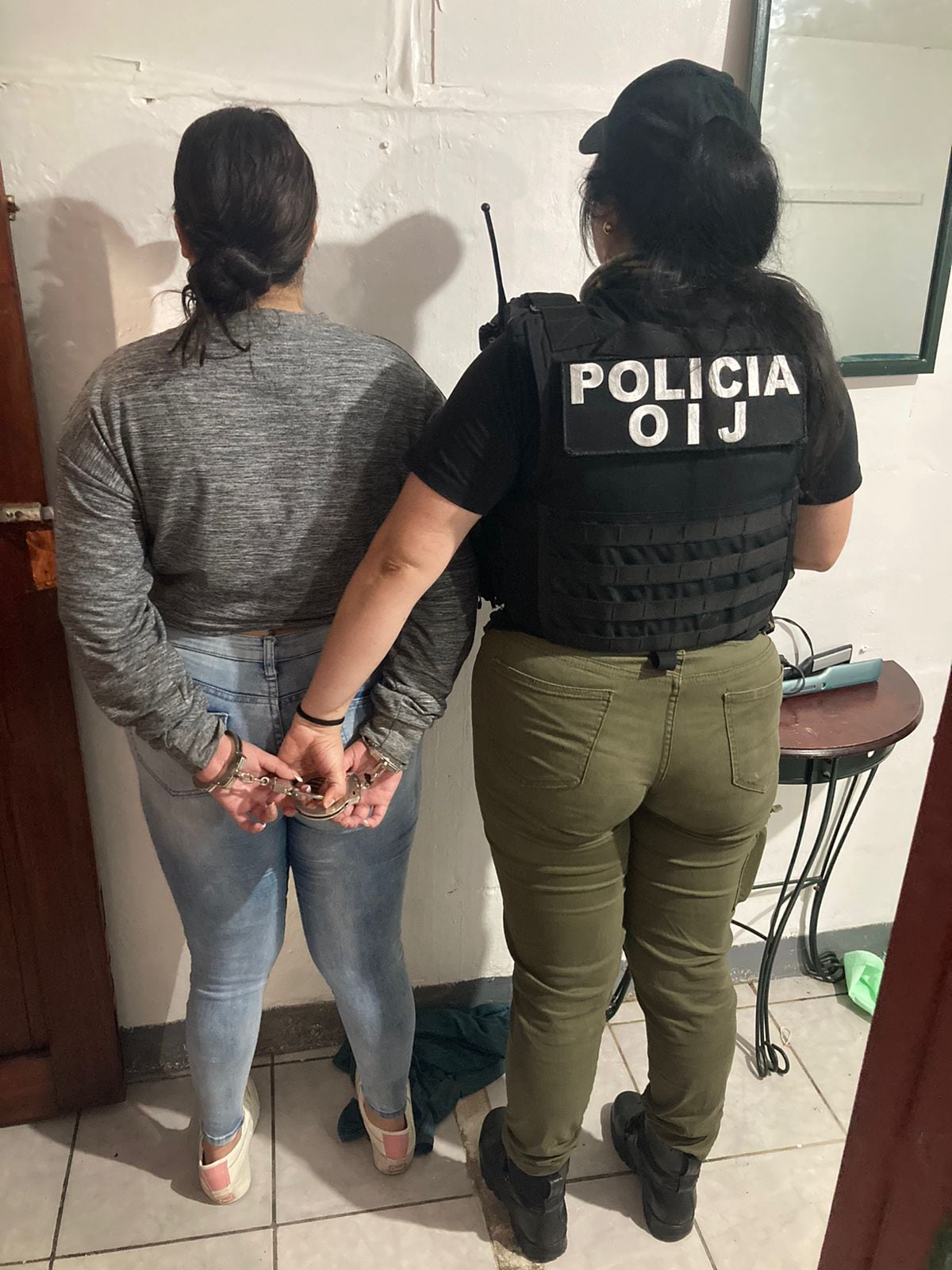 detenida pareja sospechosa de estafas en market places