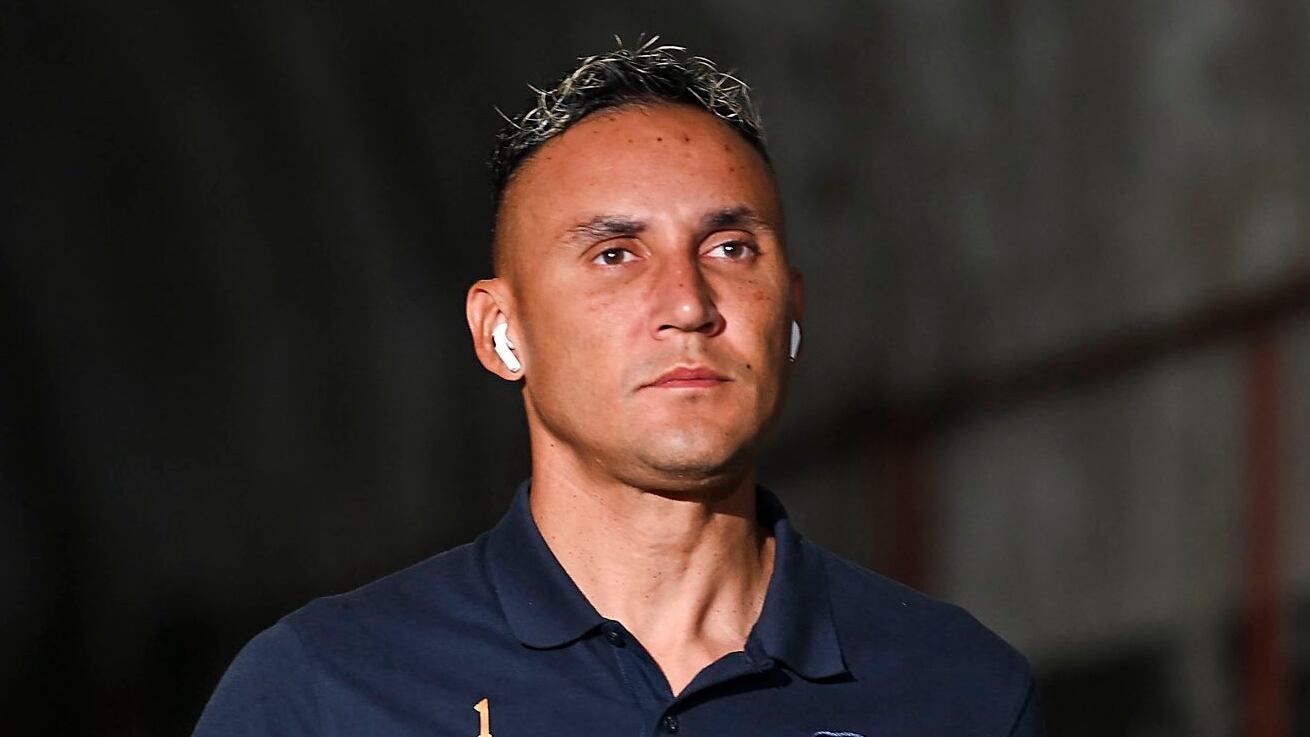Pumas mostró a Keylor Navas a su llegada al Estadio Ciudad de los Deportes, para el clásico capitalino contra América.