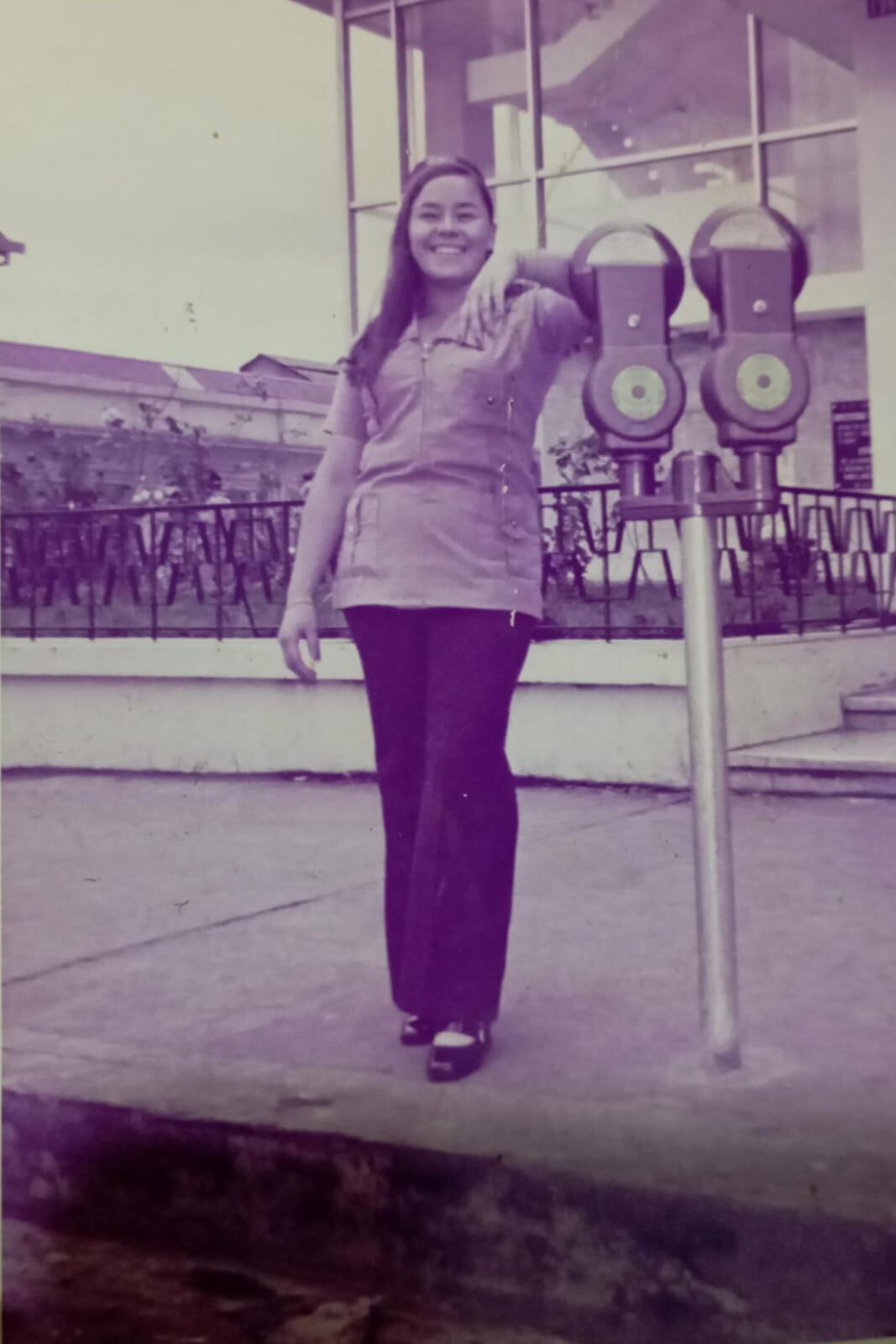 El 1 de noviembre de 1971 nacieron los parquímetros en San José y con ellos 13 mujeres oficiales que fueron conocidas como parquimetristas. En la foto, Mireya Ugalde Alvarado.