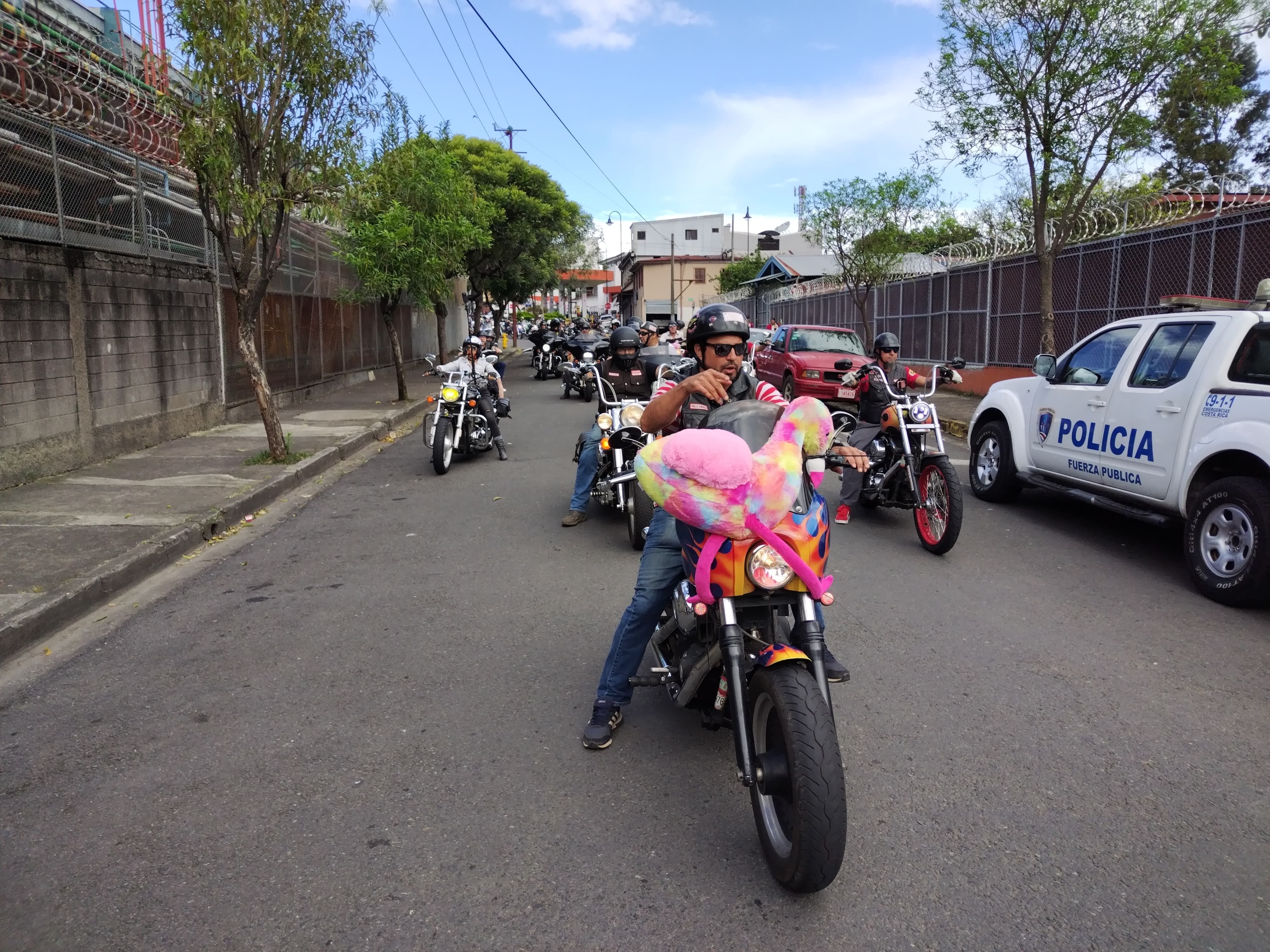 El evento anual llamado “Costa Rica Toy Run” organizado por la Asociación Costarricense de Motoclubes en colaboración con Ruta 27 by Globalvia, ha sido una tradición que une a motociclistas y comunidades para brindar un día inolvidable a los niños en situación de vulnerabilidad.