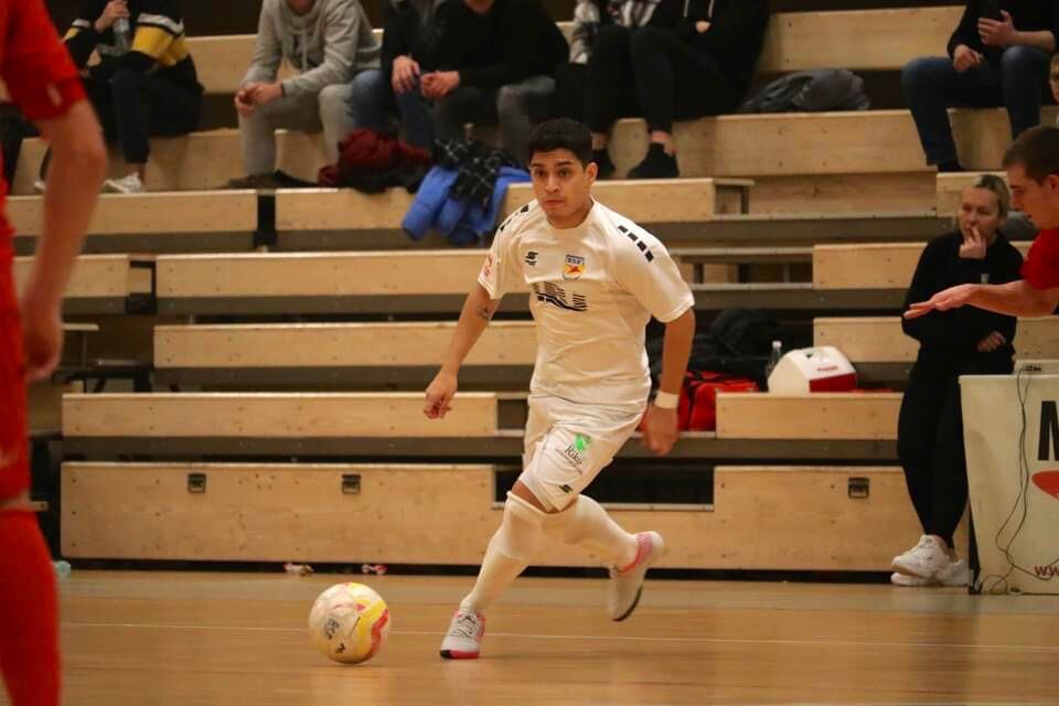 Milinton Tijerino en Bochnia, Polonia