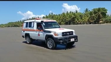 Otra emergencia acuática pone a correr a las autoridades, esta vez en playa Bejuco