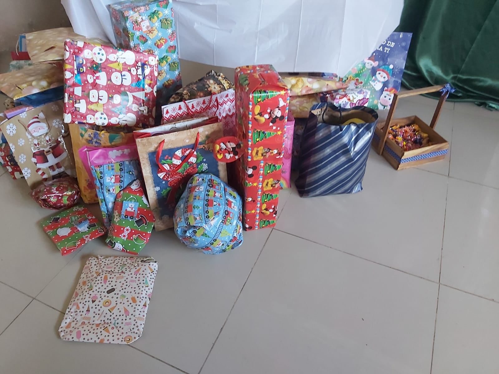 Yorleni Ruiz organiza una fiesta navideña cada año