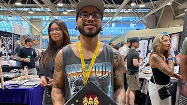 Tatuador tico gana importante premio en convención en Canadá con este chuzo de tatuaje