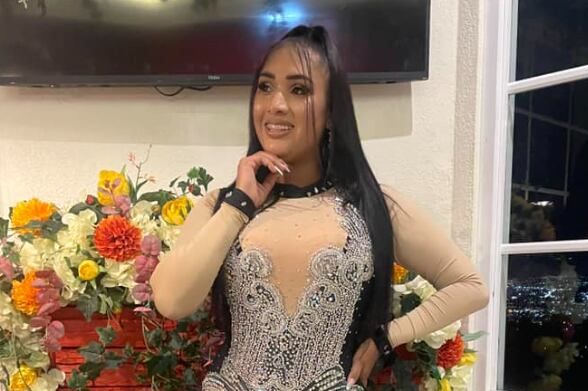 Yorleny Castillo, cantante del grupo Calle 8.