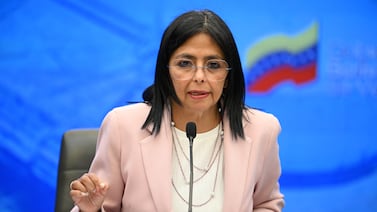 Presidenta de Venezuela anuncia amnistía general y cierre de temida cárcel política