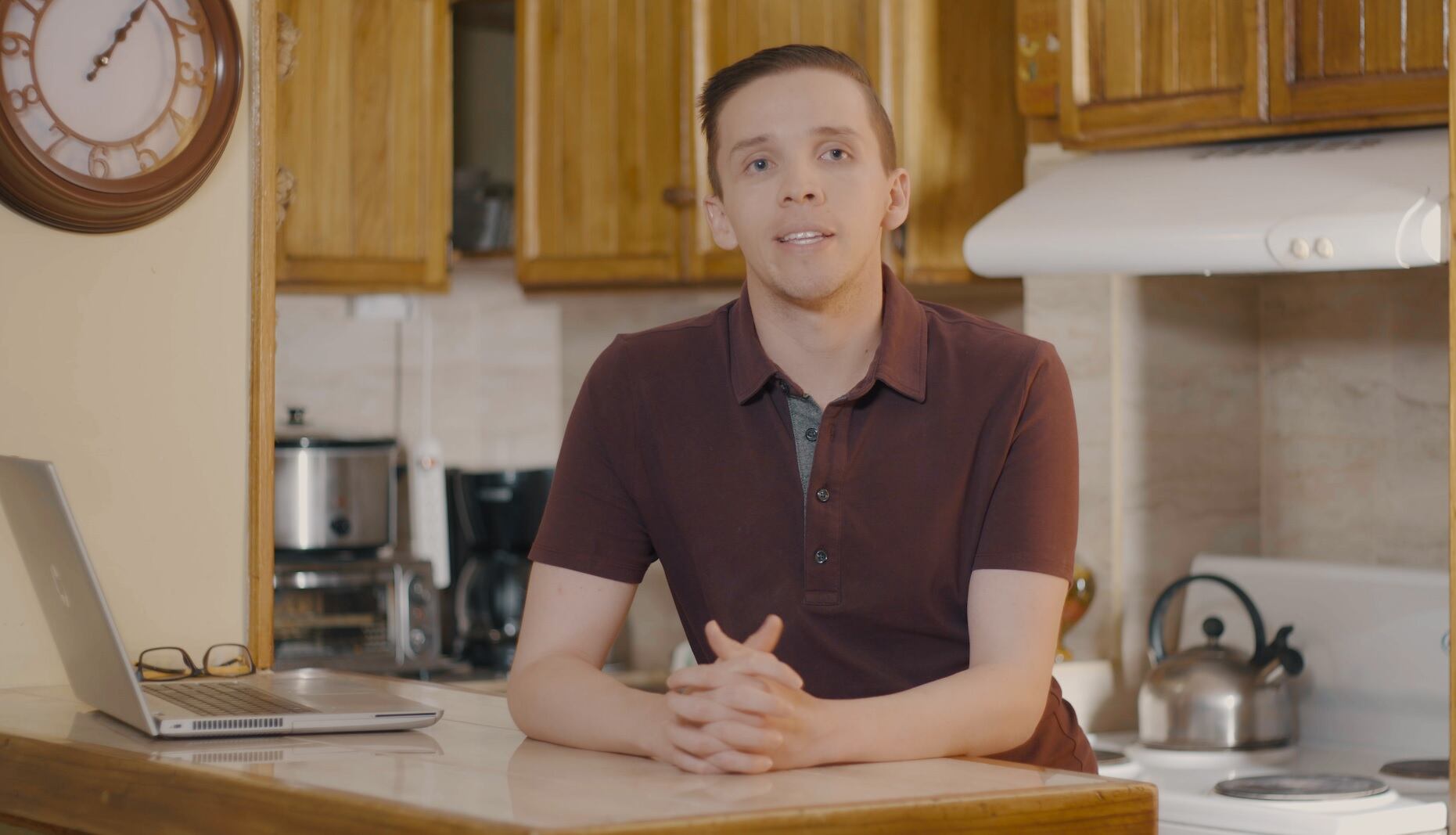 Carlos Eduardo Cerna Solís es un administrador de empresas a quien hace 10 años le diagnosticaron una enfermedad conocida como esclerosis múltiple