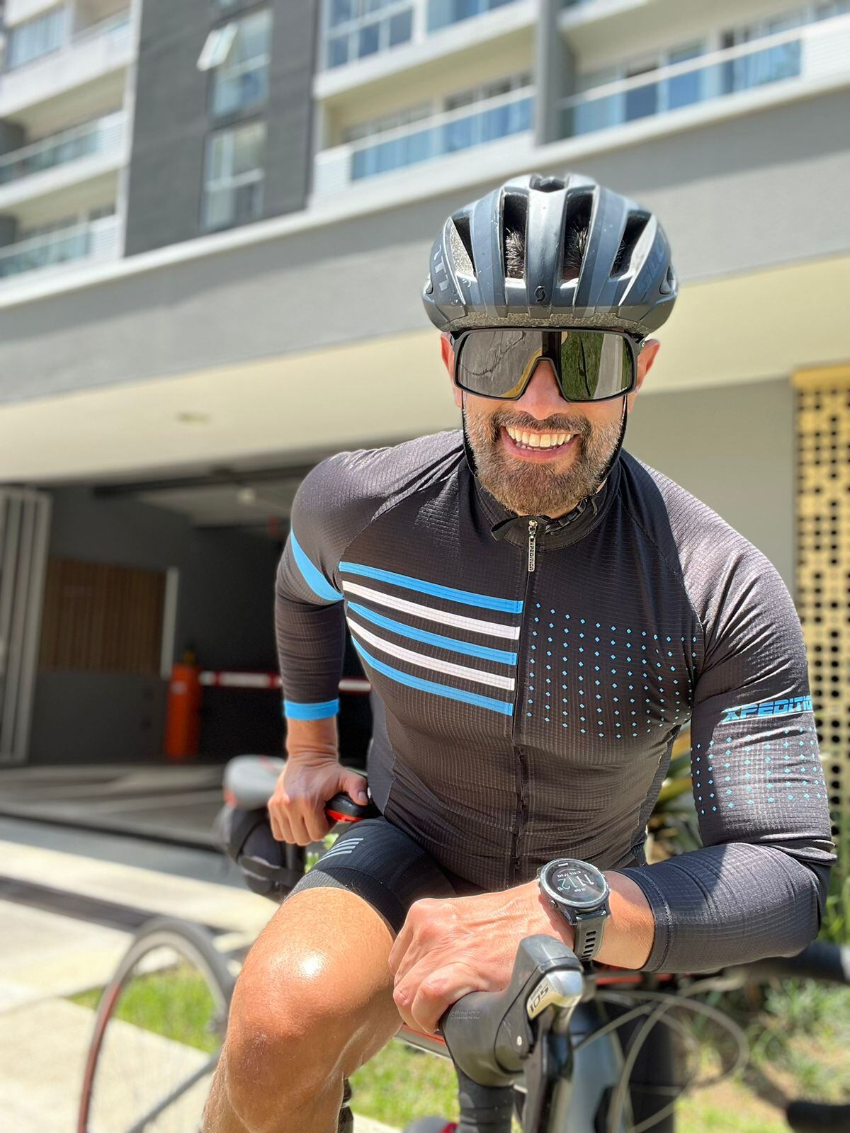 Randall Salazar volverá renovado a la Televisión tras duro adiós de Teletica