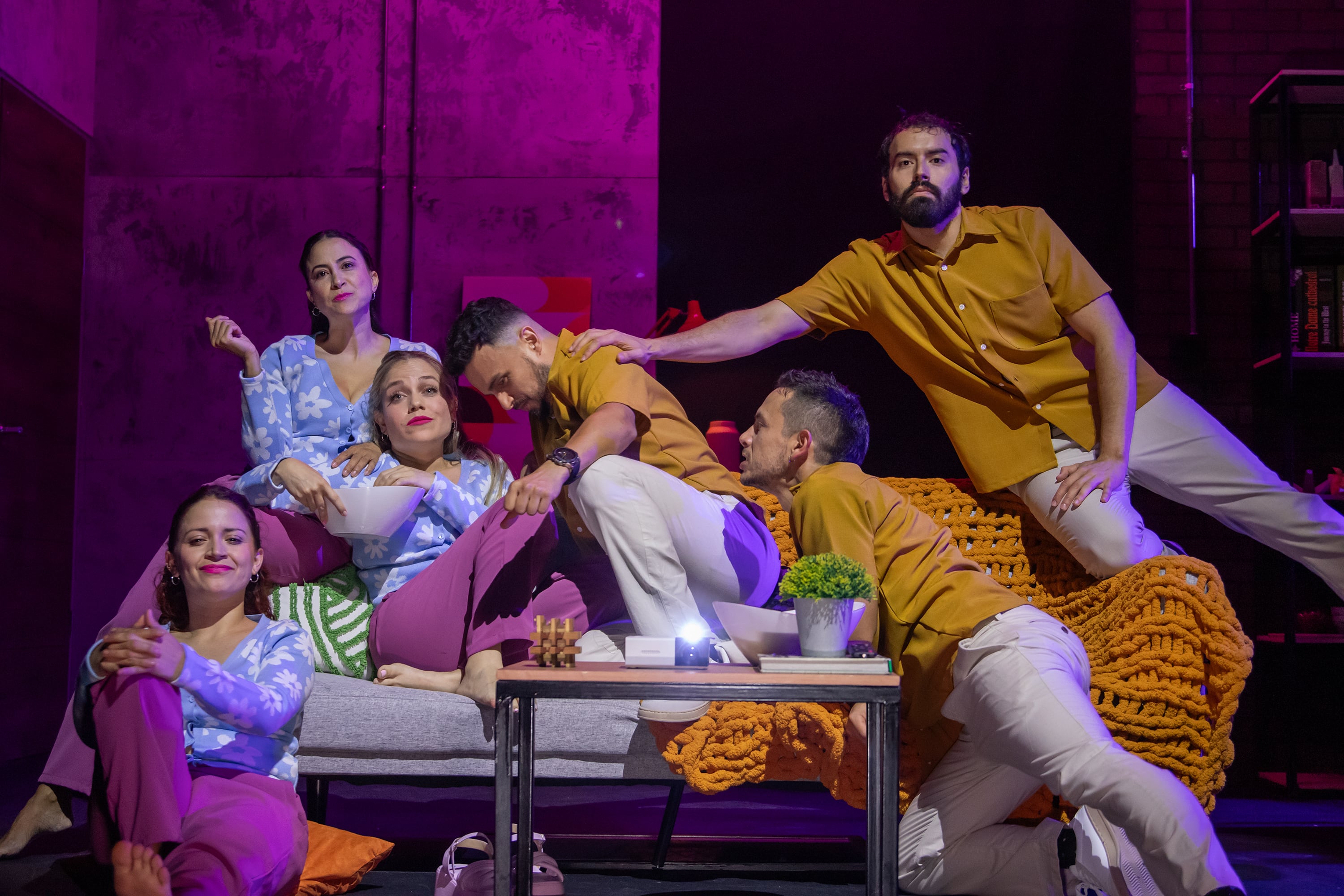 22/02/2024, San José, Ensayo general de la obra Así de simple, que se presenta en el Teatro Espressivo. El elenco está compuesto por Sofía Chaverri, Silvia Baltodano, Karla Barquero, Manuel Martín, Bruno Camacho y Javier Montenegro