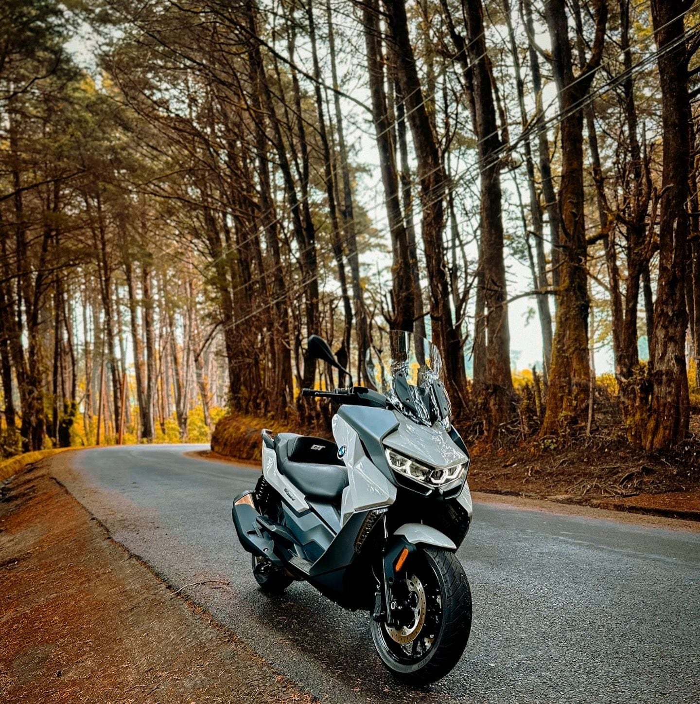 Fabiola Montoya es dueña de una espectacular moto BMW C400-GT.