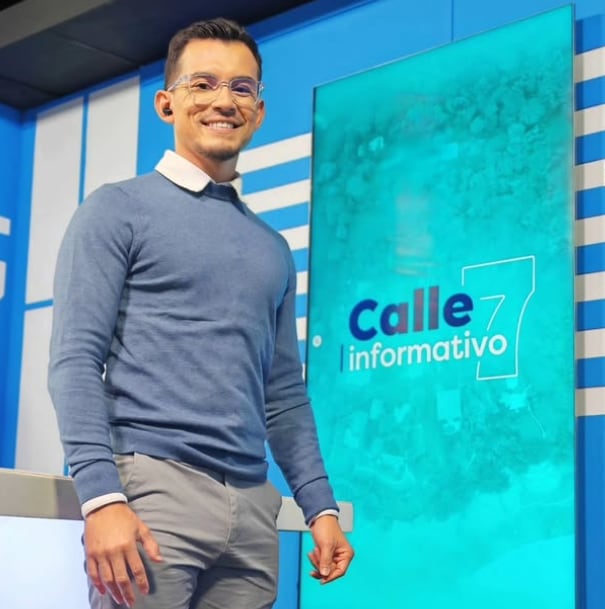 Pablo Campos y Berny Jiménez, periodista de Calle 7 Informativo de Teletica.