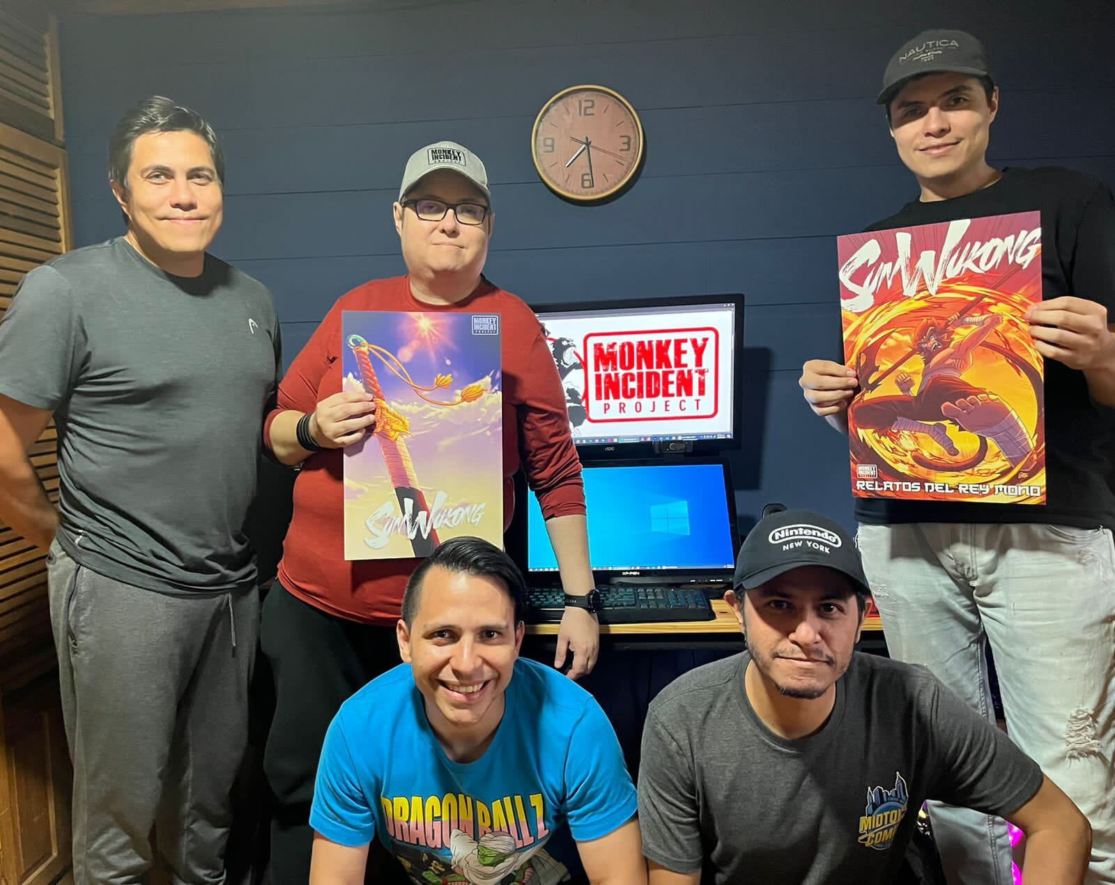 Hay una revista del tipo comic hecha por costarricenses que se metió de lleno a pelearle el público a los mismísimos super héroes mundiales de las mega productoras de comic, Marvel y DC Comics. Esta hecha por los hermanos Germán, Marcos y Juan Gabriel Meza, son los dibujantes; Edward Correa y Jorge Aguilar, los escritores y guionistas. La revista se llama: Sun Wukong. Relatos del Rey Mono