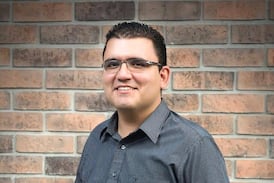 Luis Enrique Bolaños estalla en vivo por comentario sobre Alajuelense