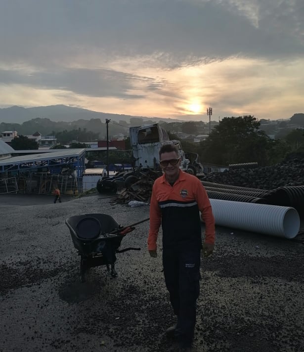 Iván Bolaños y Milena Rojas, cantante