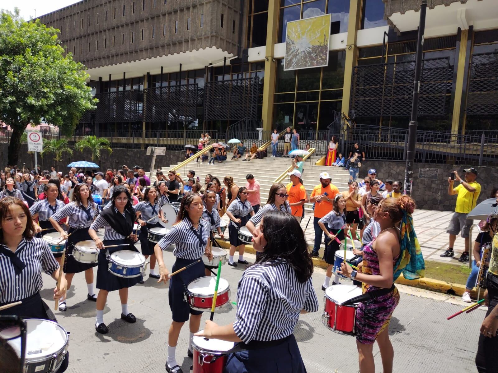Este 2023 se celebró la edición 25 del Festival Flores de la Diáspora Africana, el cual celebra las profundas raíces afrocostarricenses. Más de 45 bandas participaron y finaliza el 31 de agosto.