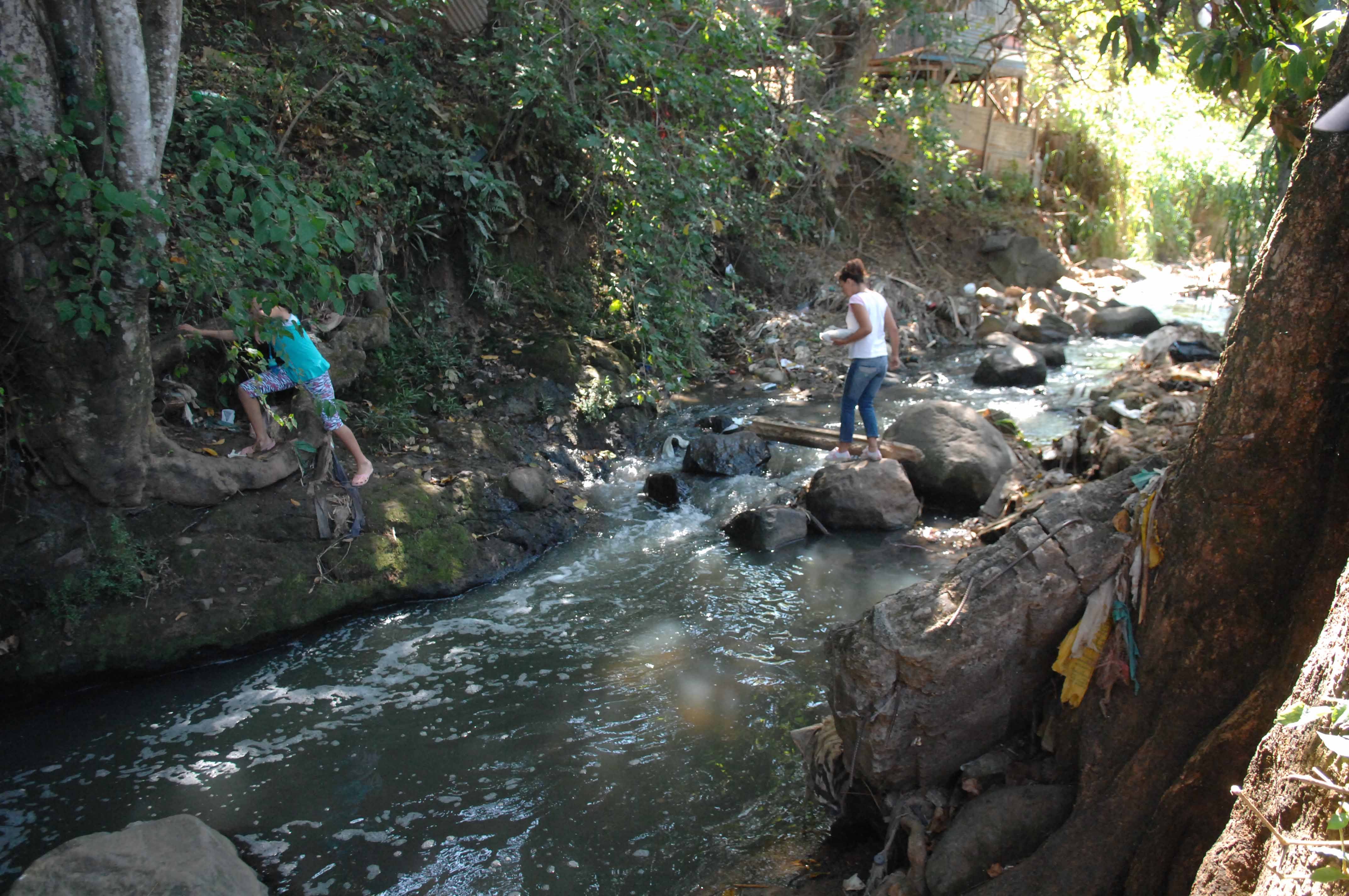 Calle Fallas de Desamparados,lugar donde aprarece cuerpo sin vida de Evelyn granda Liva de 20 aos