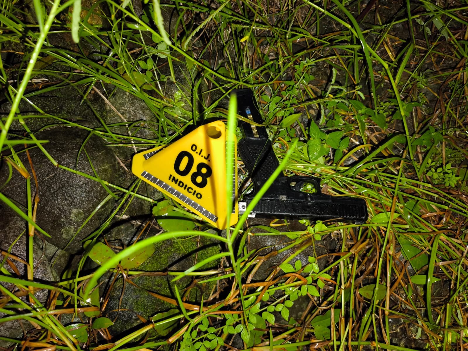 Una nueva balacera puso en riesgo la vida de agentes del Servicio de Respuesta Táctica (SERT) del Organismo de Investigación Judicial (OIJ) durante un allanamiento realizado la madrugada de este jueves 6 de agosto en Limón. Foto: OIJ