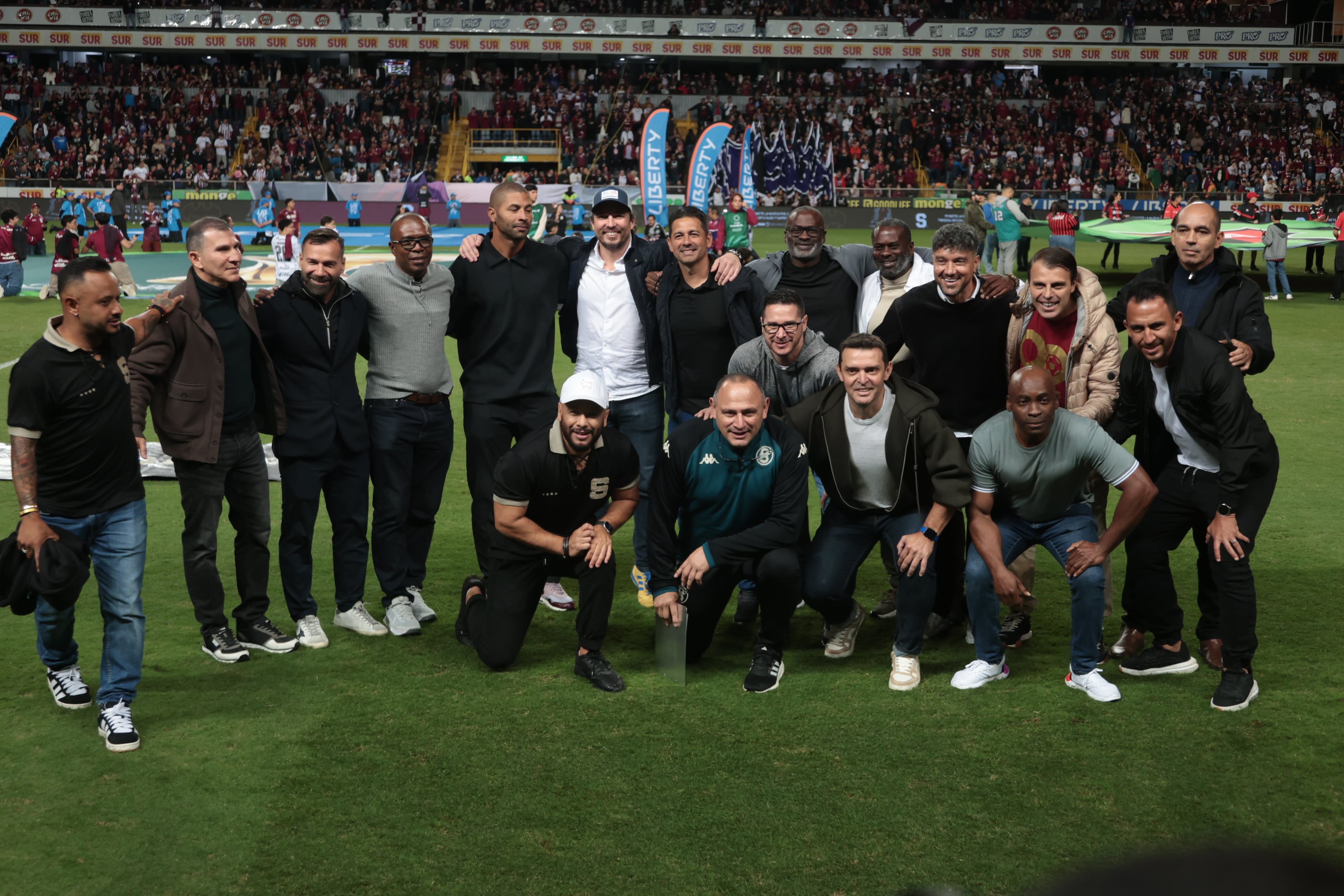 17/12/2025 / partido de ida entre Deportivo Saprissa vs Liga Deportiva Alajuelense por el partido de ida de la final del Torneo apertura de la Liga Promerica 2025 en el estadio Ricardo Saprissa / foto John Durán