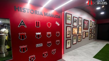 Alajuelense marca un hito, honra a sus leyendas y a su historia como nunca antes