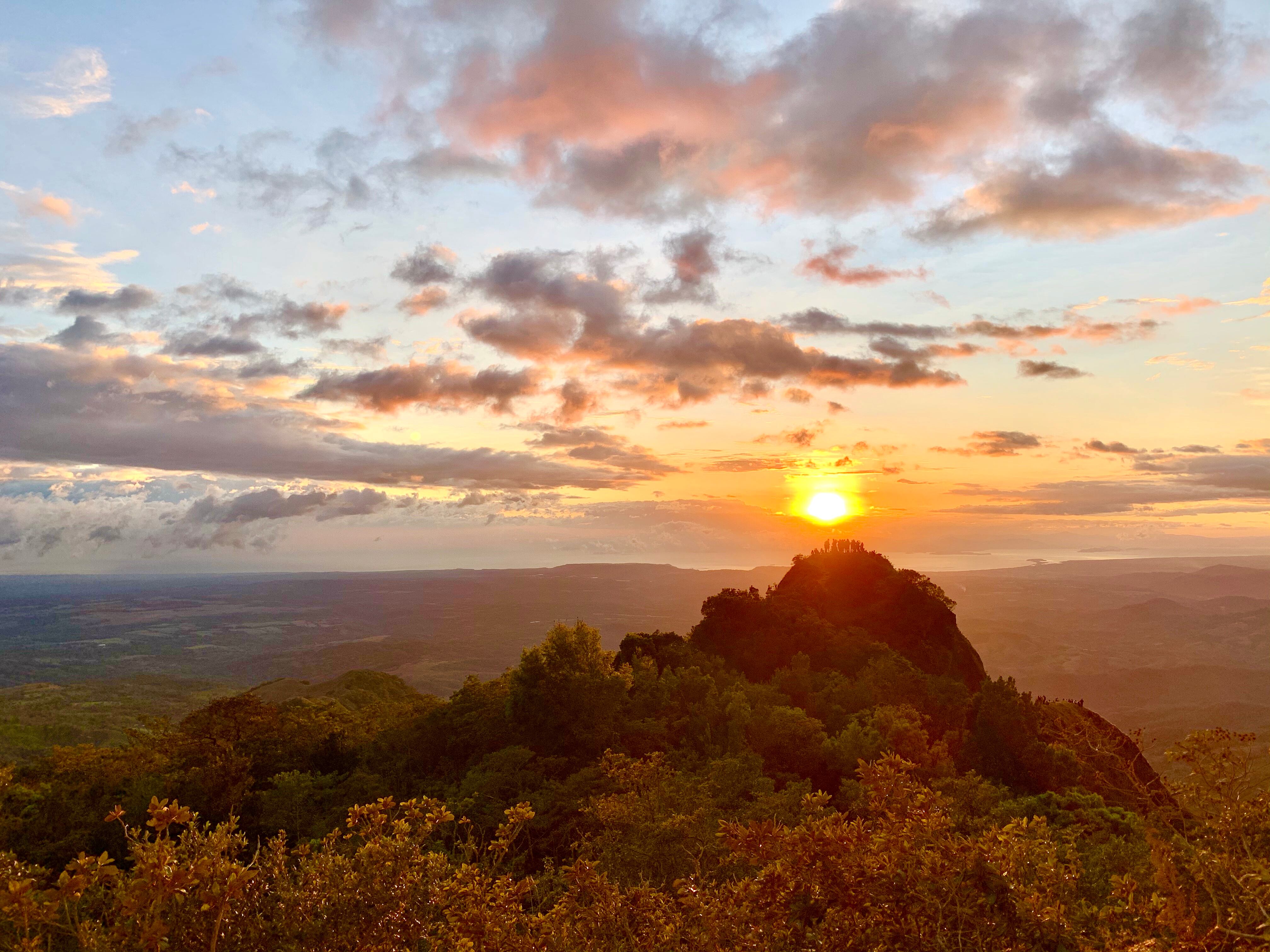 Yessica Rivera Salazar, joven de 28 años que murió al caer por un precipicio en el cerro Tinajitas en San Ramón de Alajuela. Foto cortesía Francela Zamora.