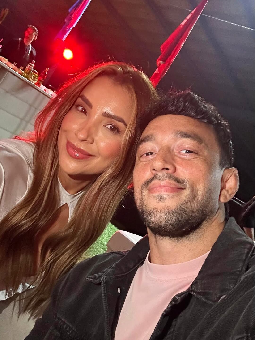 एरिका मोरा म्हणाल्या की शेवटचे दिवस त्याच्यासाठी खूपच क्लिष्ट होते कारण पलंगावरही असलेल्या मजबूत फ्लूमुळे आश्चर्य वाटले.