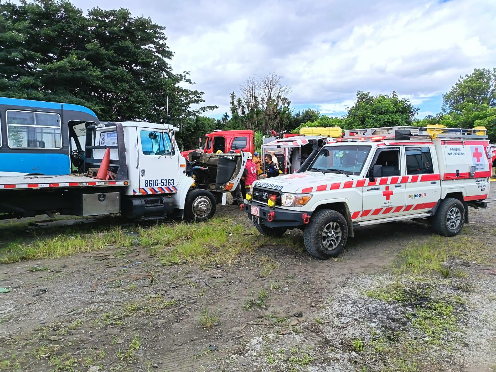 Tragedia en Heredia: hombre muere al quedar prensado mientras arreglaba una grúa.