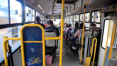 Las reglas de sentido común para andar en bus a veces son las menos comunes, ¡atención usuarios!