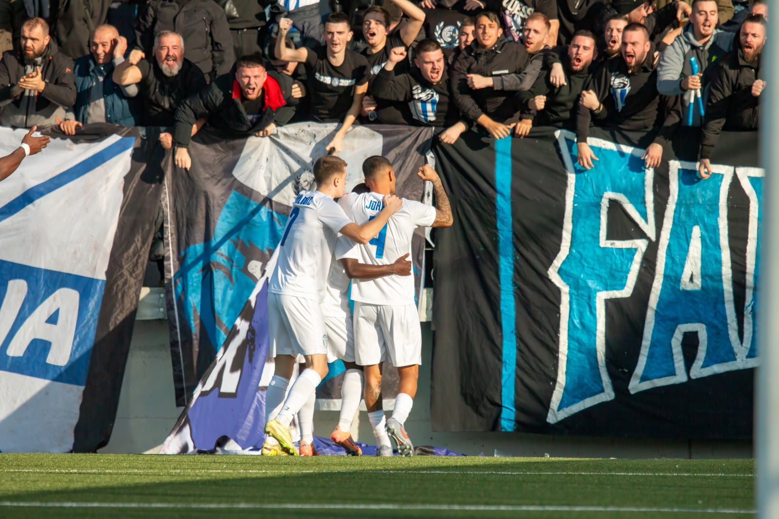 Johan Cortés juega en el KF Tirana de Albania desde enero del 2026.