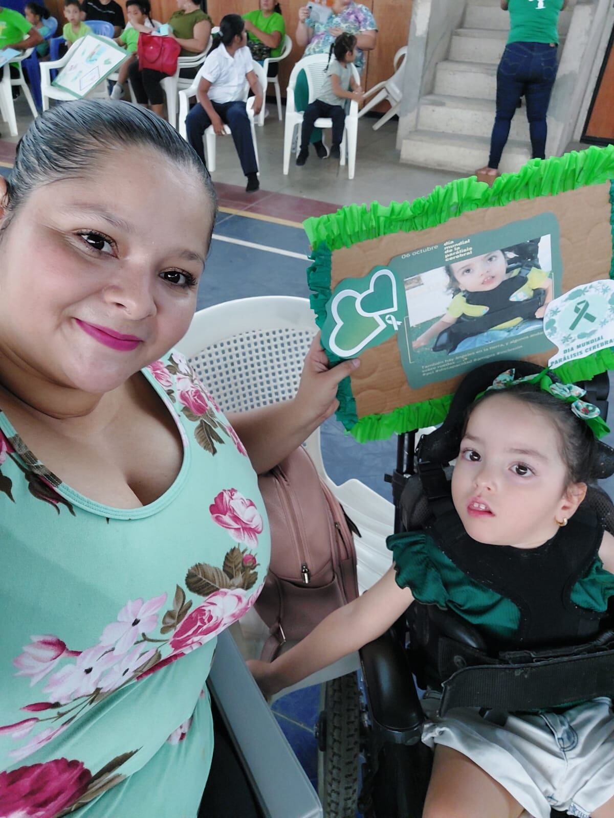 Astrid Gutiérrez es una niña liberiana de casi tres añitos con una fuerza y ganas de vivir increíbles.