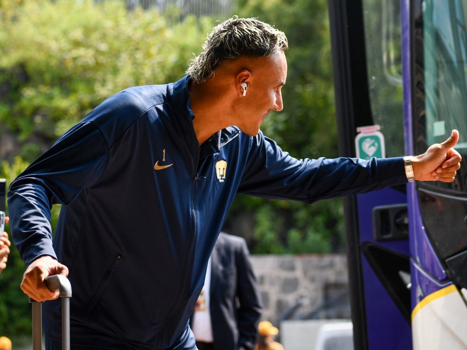 Keylor Navas lució feliz a su llegada a Ciudad Universitaria para el juego entre Pumas y Puebla.