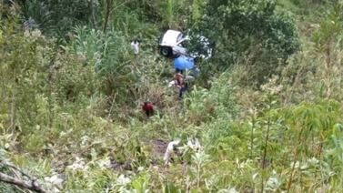 Cruz Roja moviliza equipo especializado para búsqueda de niño tras accidente en que falleció su mamá