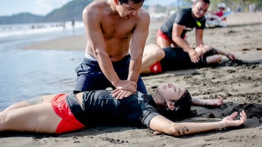 Guardavidas profesional nos da unos consejos que marcan la diferencia entre la vida y la muerte