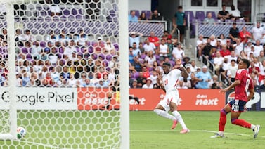 El insólito fallo de Noni Madueke con Inglaterra ante Costa Rica que ya le está dando la vuelta al mundo