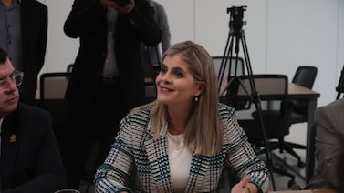 Rodrigo Chaves le pegó el “susto” de la vida a Laura Fernández