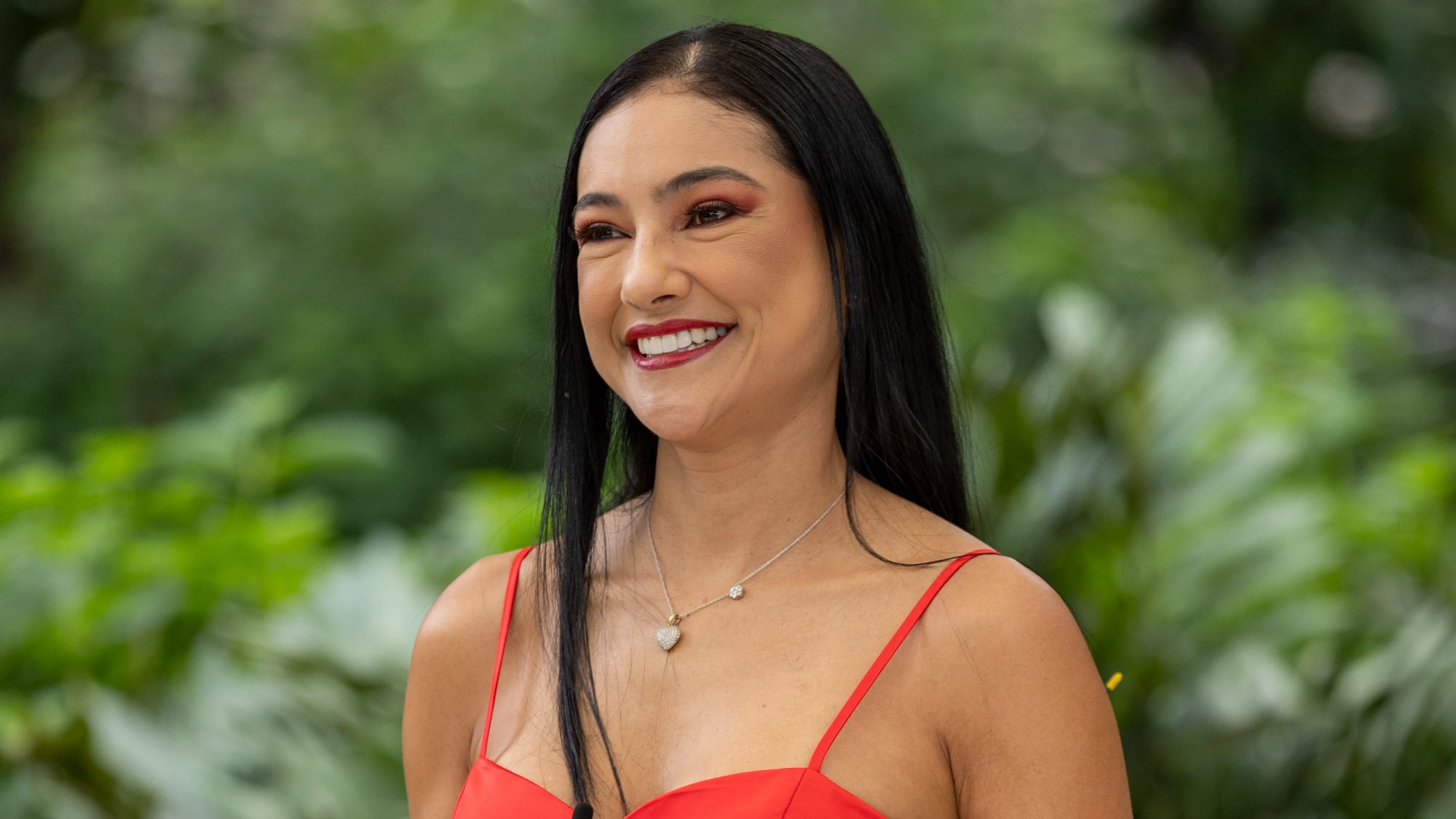 Nancy Dobles, presentadora de canal 7.