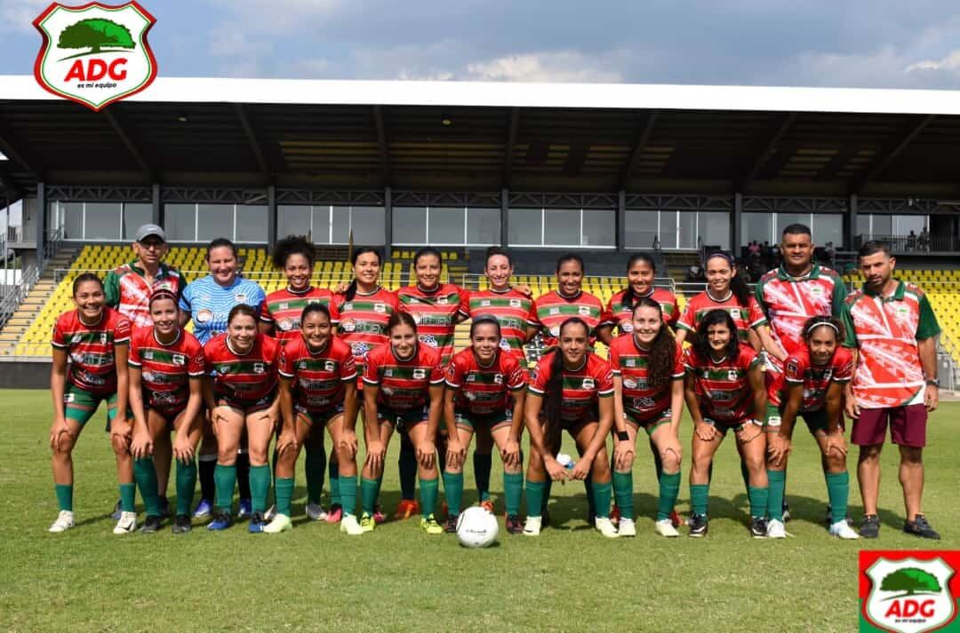 Guanacasteca femenino