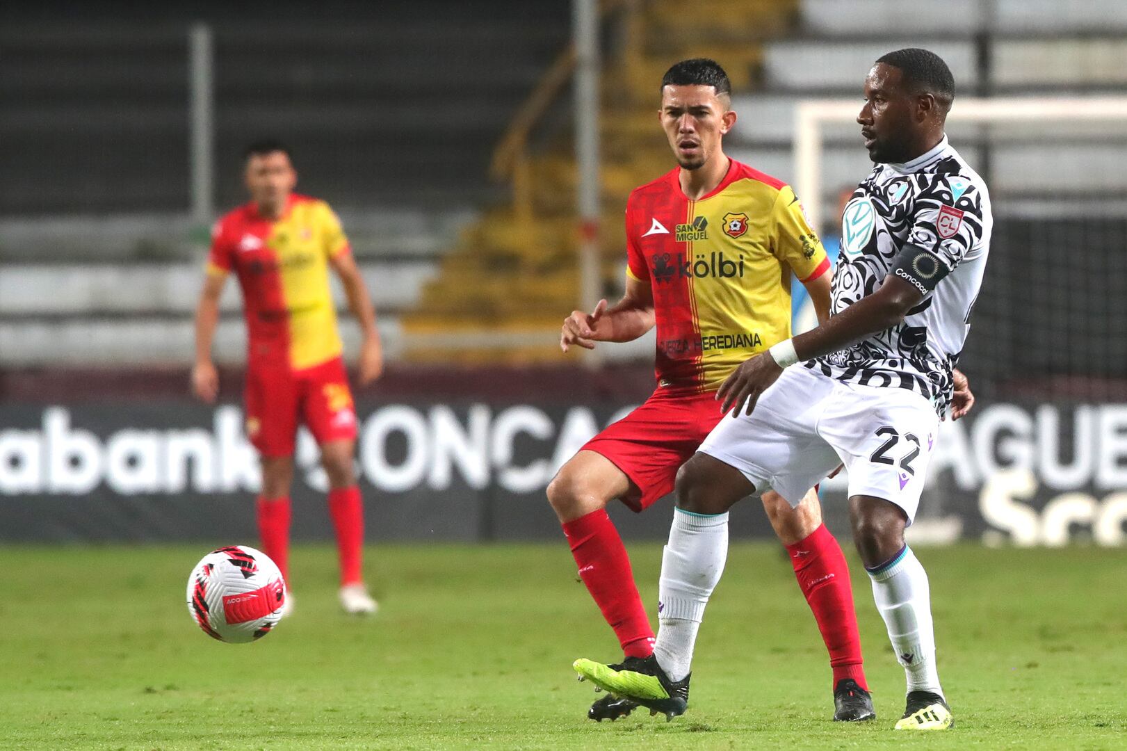 Herediano - Pacific, Liga Concacaf. Prensa Concacaf.