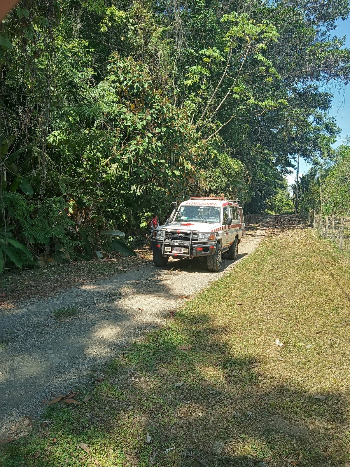 Buscan a adulto mayor desaparecido en playa blanca de Puerto Jiménez